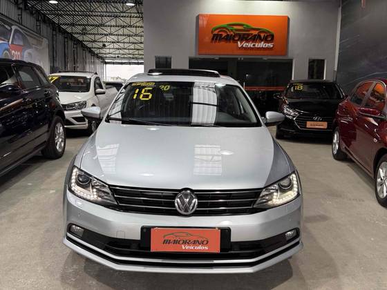 VOLKSWAGEN JETTA 2.0 TSI HIGHLINE 211CV GASOLINA 4P TIPTRONIC VOLKSWAGEN JETTA 2.0 TSI HIGHLINE 211CV GASOLINA 4P TIPTRONIC